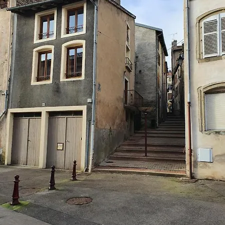 Holiday home Des Luthiers *